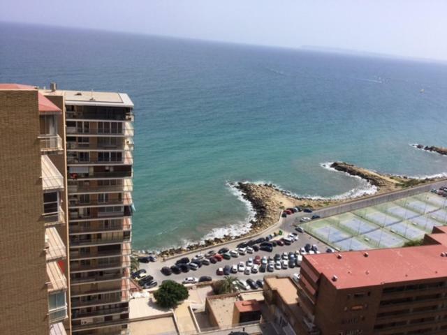 Apartamento En Albufereta Con Vistas Al Mar Appartement Alicante Buitenkant foto